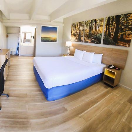 Days Inn By Wyndham Denver Downtown Екстериор снимка
