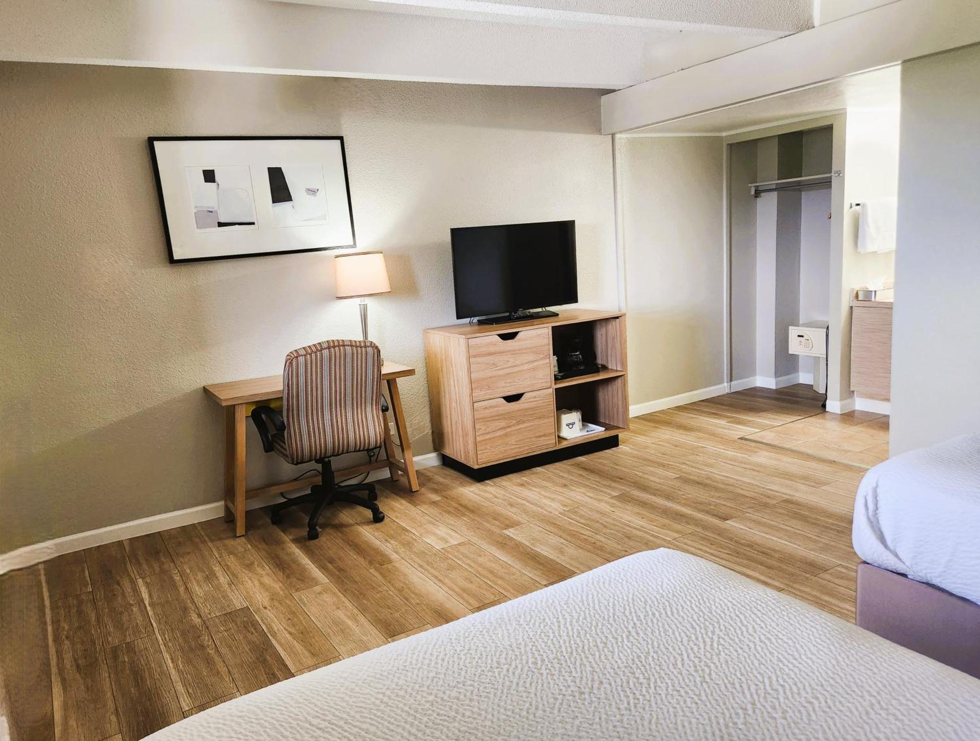 Days Inn By Wyndham Denver Downtown Екстериор снимка
