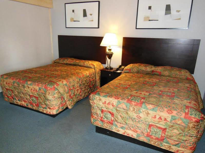 Days Inn By Wyndham Denver Downtown Екстериор снимка